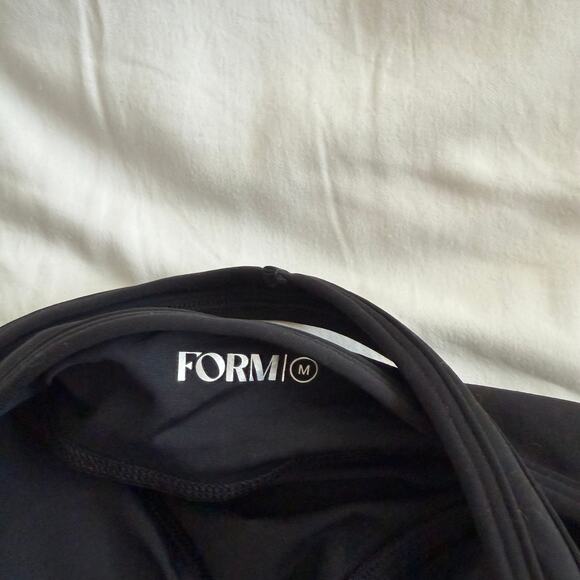 NWT Form Activewear Halter Onesie Black Bodysuit Jumpsuit Size M - Picture 6 of 9